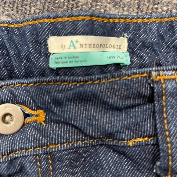 Pilcro relaxed fit jeans. Worn once. Size 16W. EUC - Picture 2 of 4